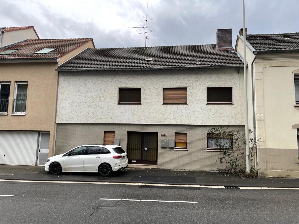 Bonn-Beuel Zentrale Ferienwohnung Mit Parkplaetzen ภายนอก รูปภาพ