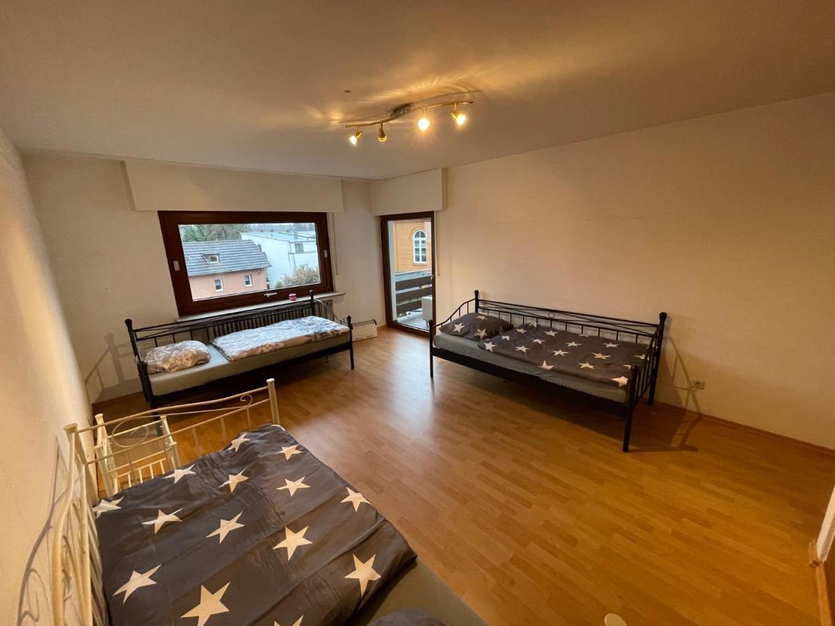 Bonn-Beuel Zentrale Ferienwohnung Mit Parkplaetzen ภายนอก รูปภาพ