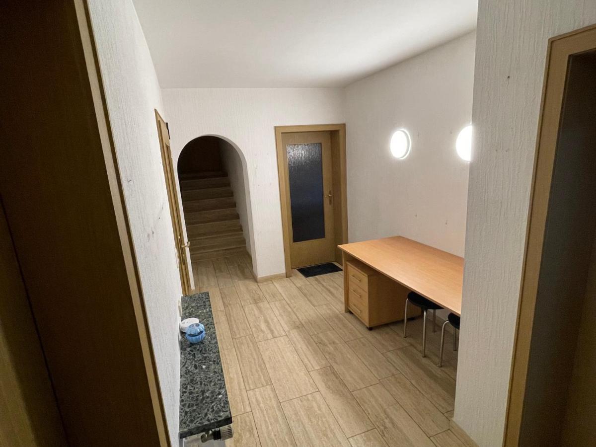 Bonn-Beuel Zentrale Ferienwohnung Mit Parkplaetzen ภายนอก รูปภาพ