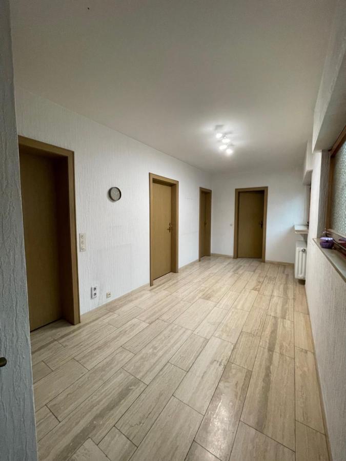Bonn-Beuel Zentrale Ferienwohnung Mit Parkplaetzen ภายนอก รูปภาพ