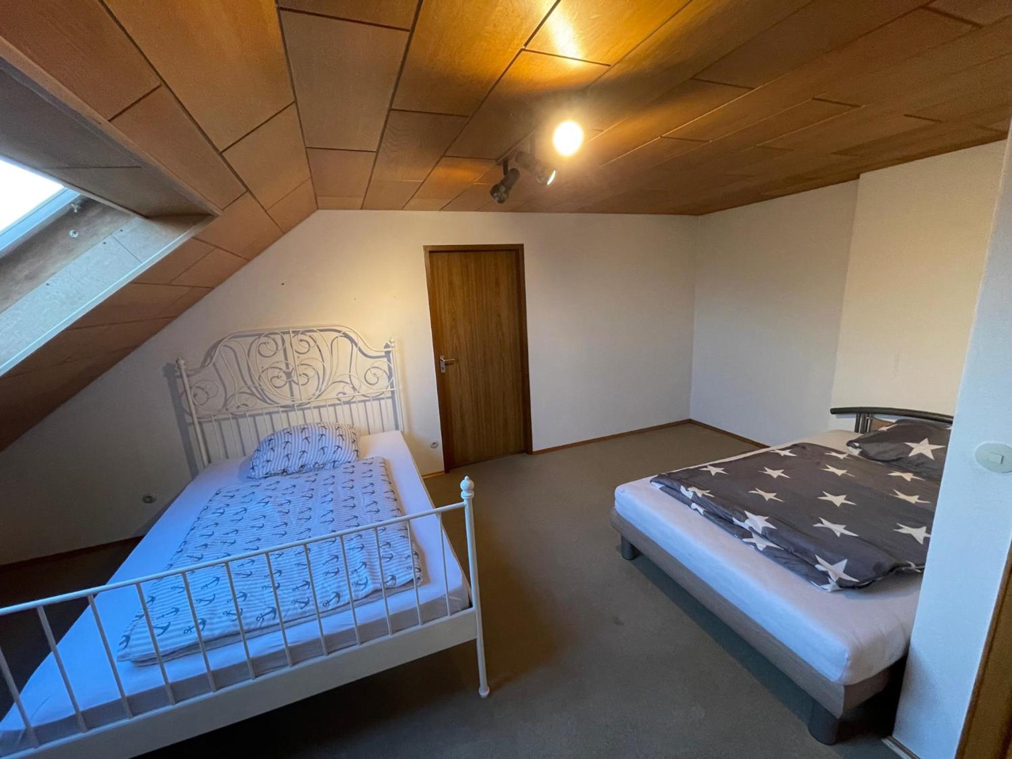 Bonn-Beuel Zentrale Ferienwohnung Mit Parkplaetzen ภายนอก รูปภาพ